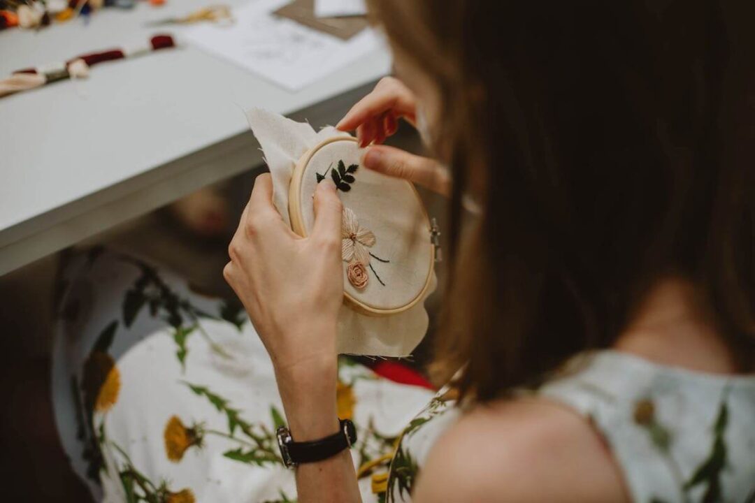 Warsztaty haftowania haftu haft plaski Michalina Mruczek HandMade